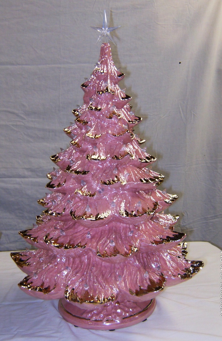 4 Most Beautiful Ceramic Christmas Trees for the Season